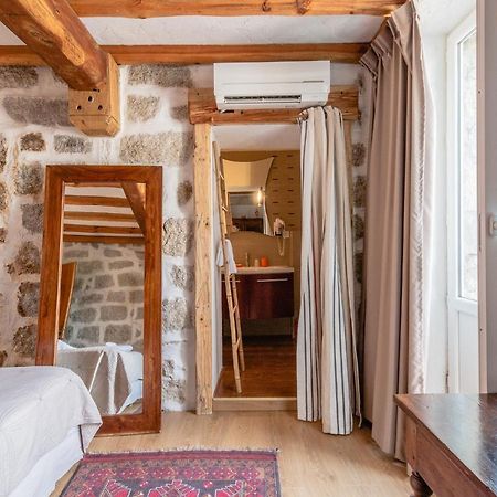 Auberge U N'Antru Versu San-Gavino-di-Carbini Exteriér fotografie
