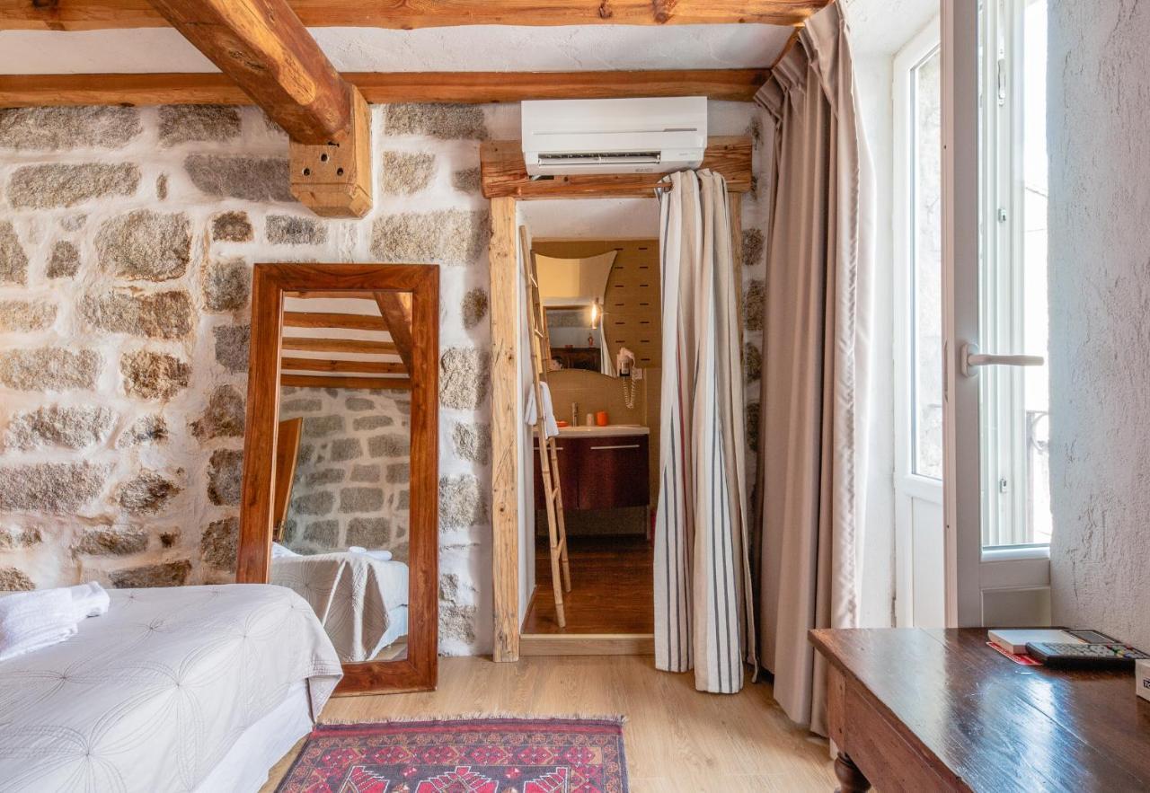 Auberge U N'Antru Versu San-Gavino-di-Carbini Exteriér fotografie